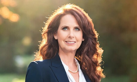 Tawni Pterson FNP-BC